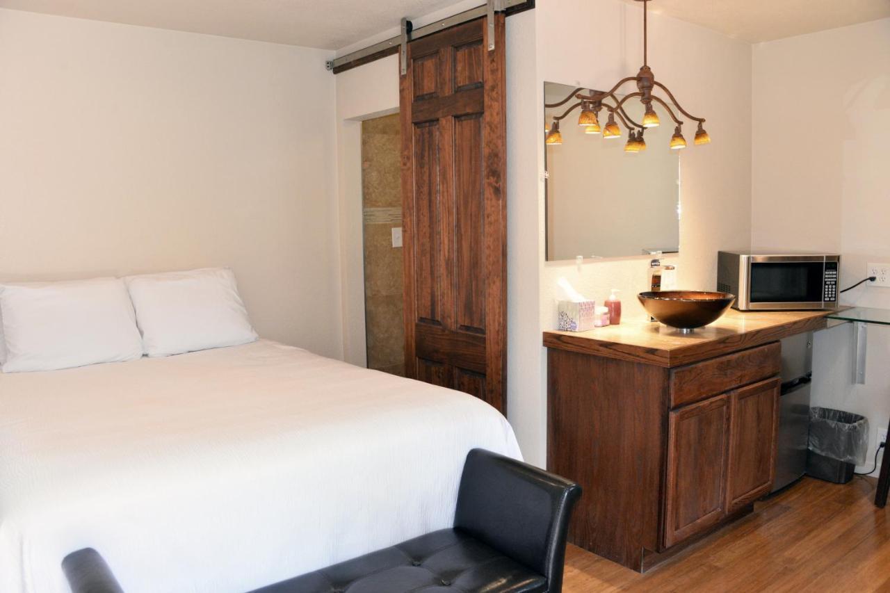 The Crest Motel Sterling Ngoại thất bức ảnh
