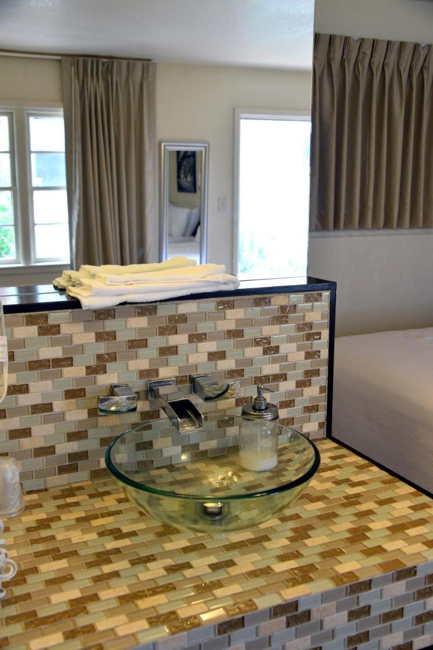 The Crest Motel Sterling Ngoại thất bức ảnh